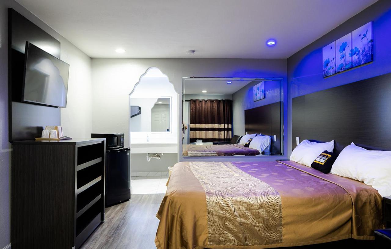 Downtowner Inns - Houston Downtown & Convention Center Екстериор снимка