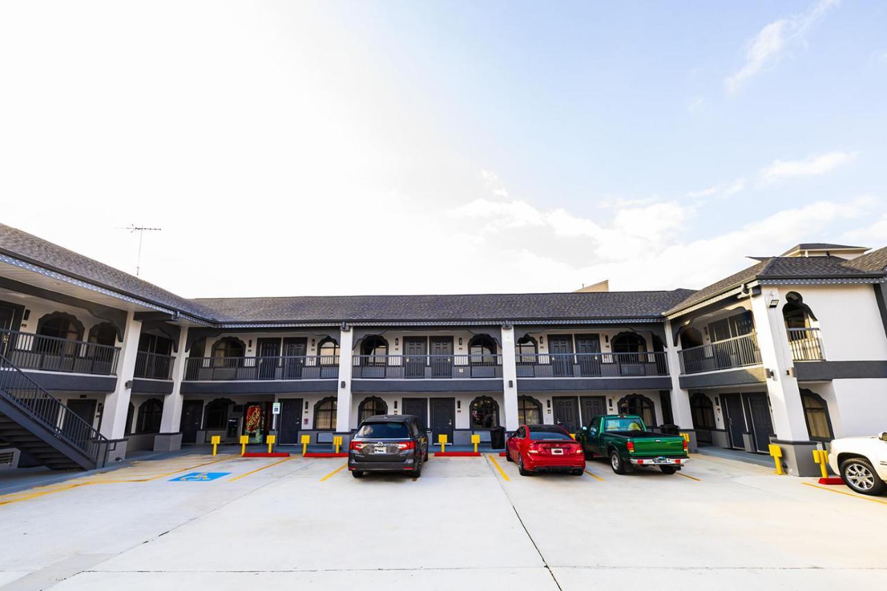 Downtowner Inns - Houston Downtown & Convention Center Екстериор снимка